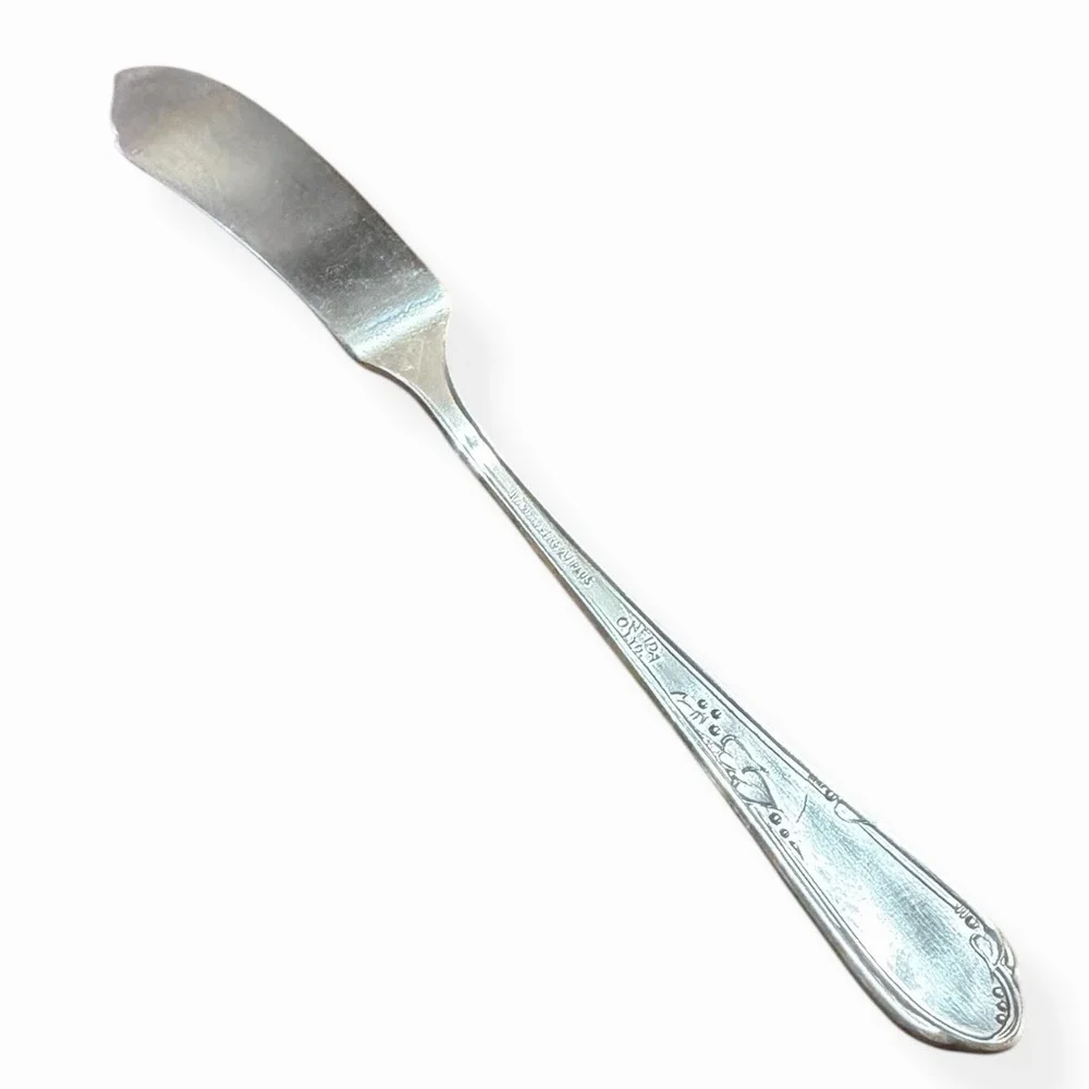 WM. A.‎ Rogers A1 Plus Oneida Ltd Butter Knife Replacement